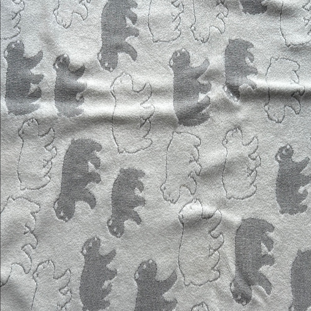 Reversible polar bear baby blanket
